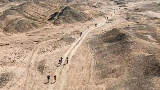 敦煌徒步丝绸之路四天三晚-体验不一样的旅程？